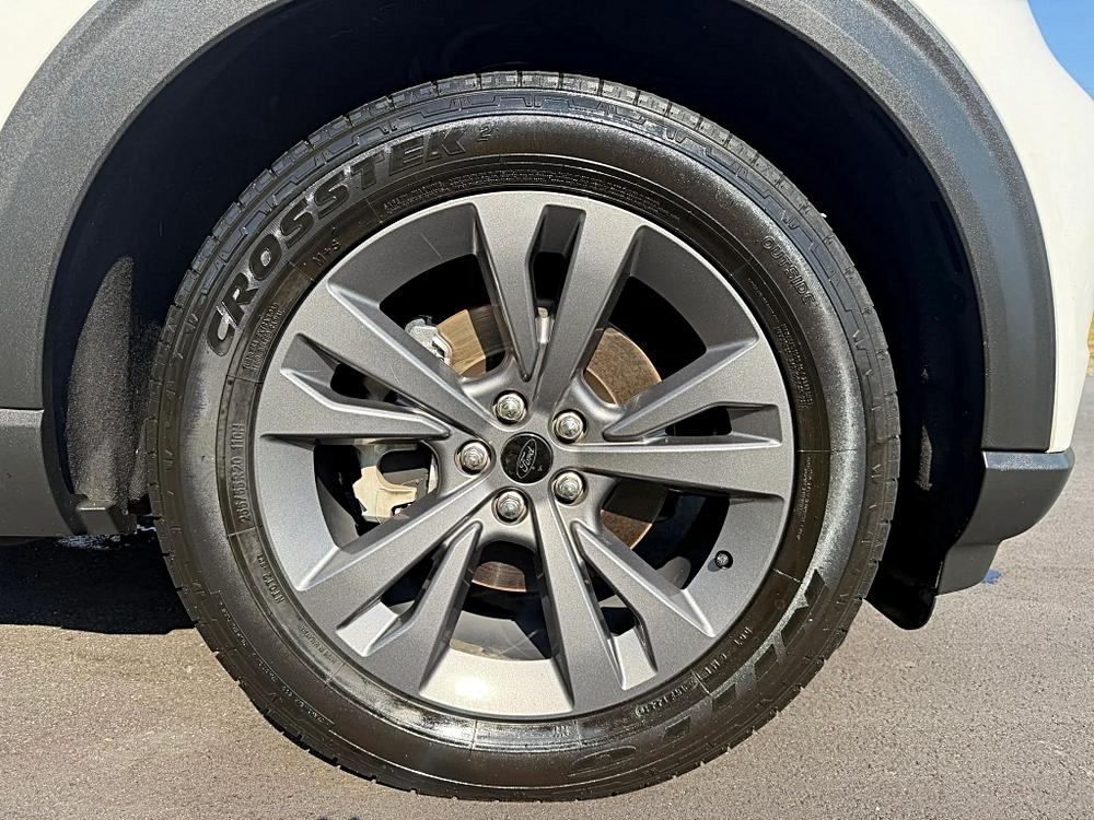 Ford Explorer photo 45