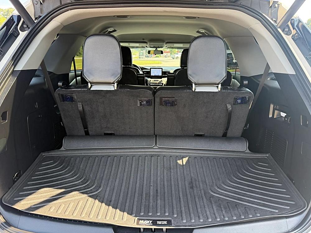 Ford Explorer photo 46
