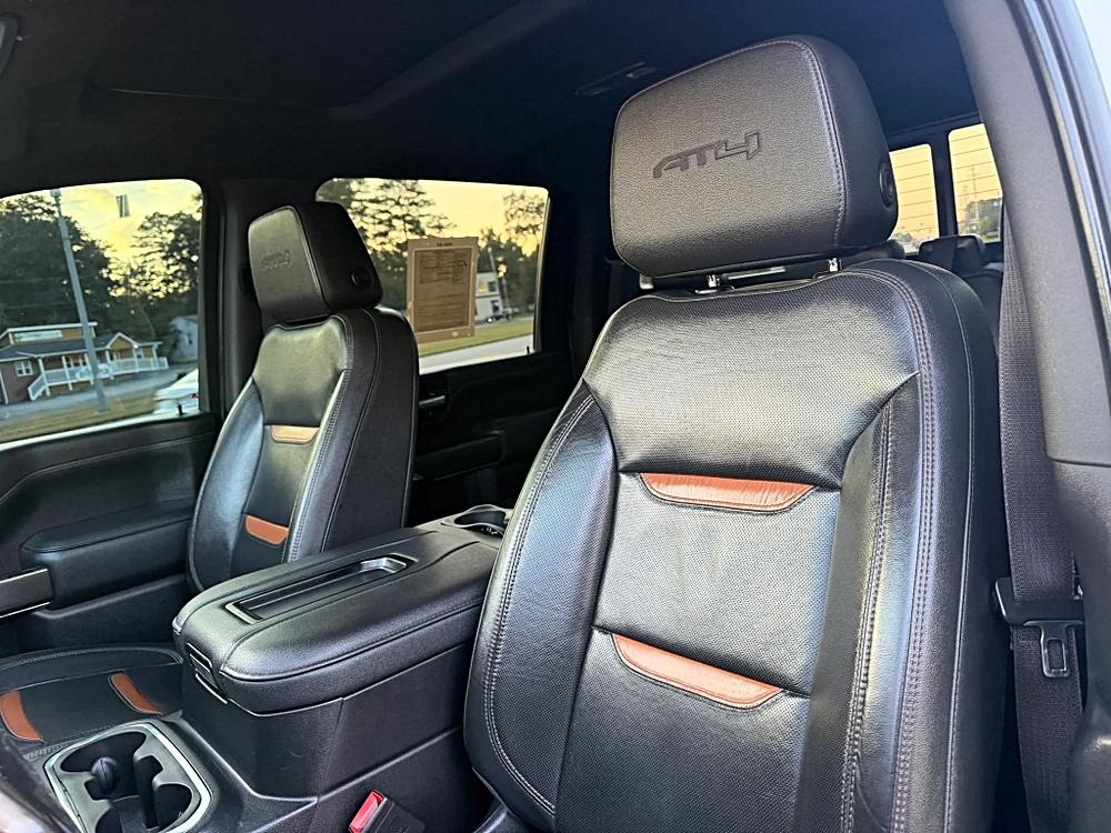 GMC Sierra photo 12