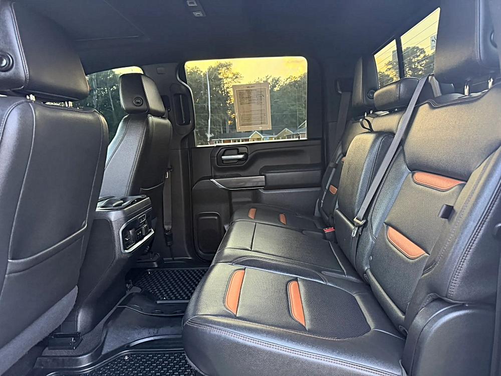 GMC Sierra photo 13