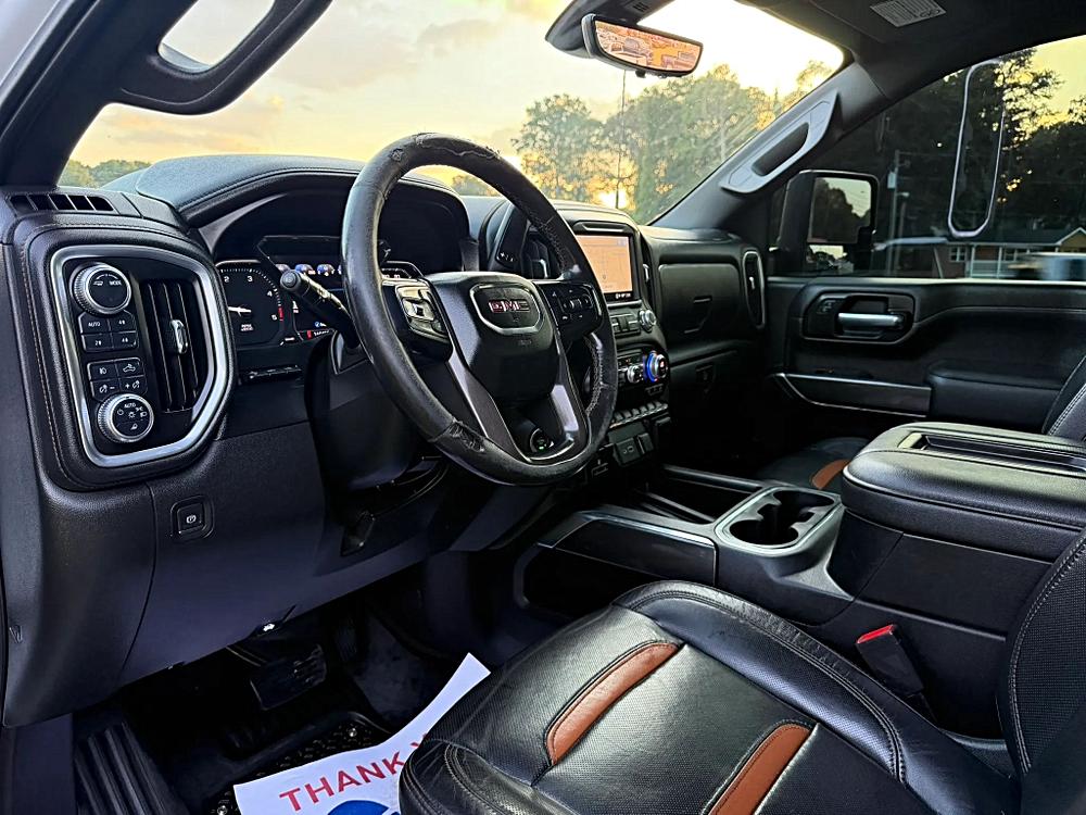 GMC Sierra photo 10