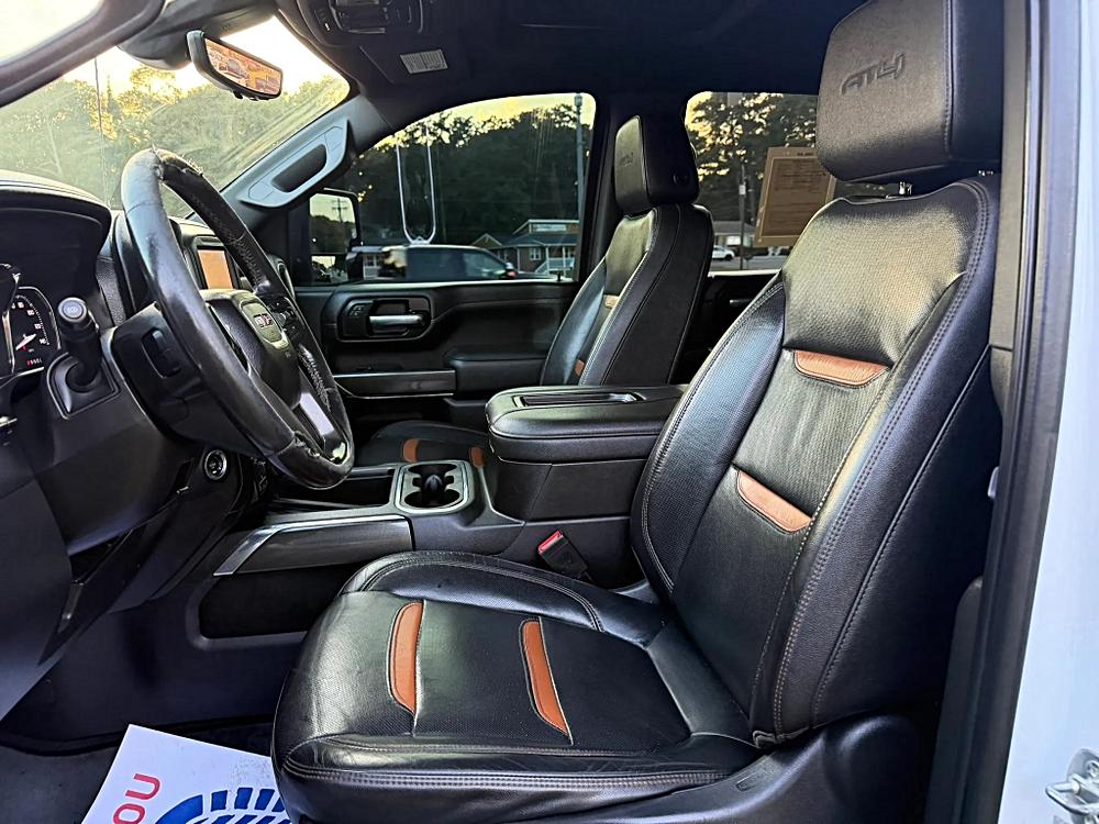 GMC Sierra photo 11