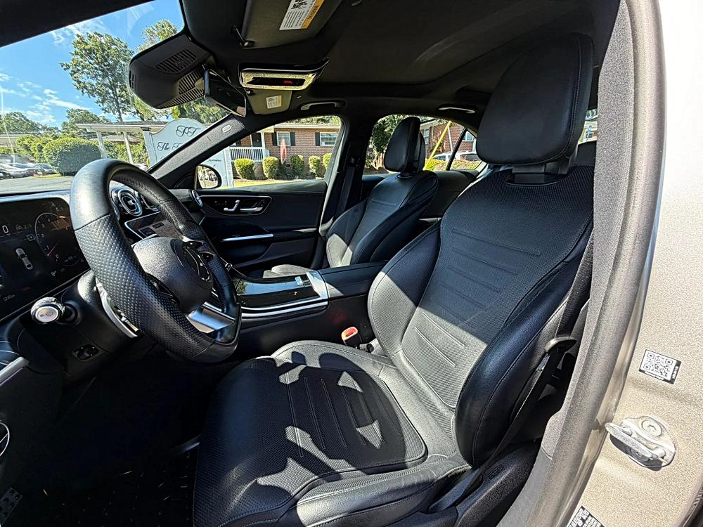 Mercedes-Benz C-Class photo 17
