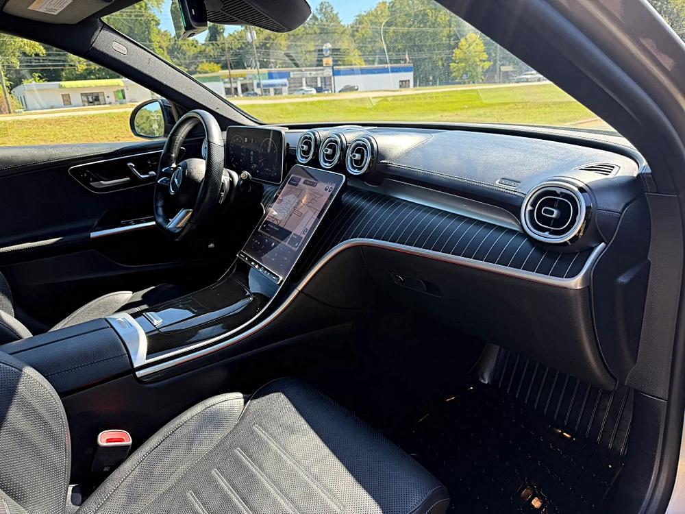 Mercedes-Benz C-Class photo 21