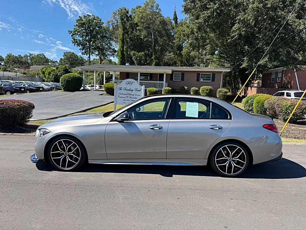 Mercedes-Benz C-Class photo 9