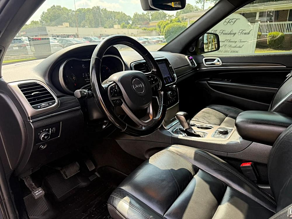 Jeep Grand Cherokee photo 15