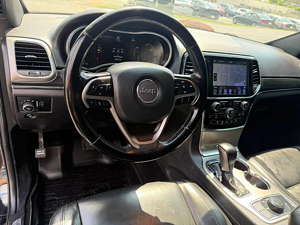 Jeep Grand Cherokee photo 16