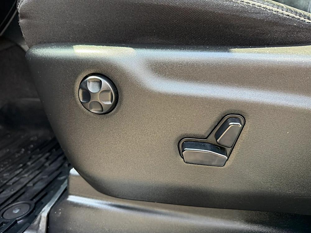 Jeep Grand Cherokee photo 19