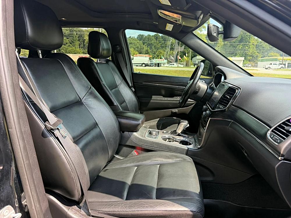 Jeep Grand Cherokee photo 23