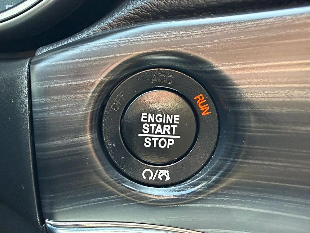 Jeep Grand Cherokee photo 33