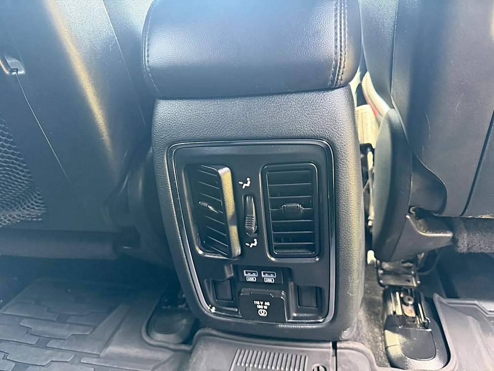 Jeep Grand Cherokee photo 41