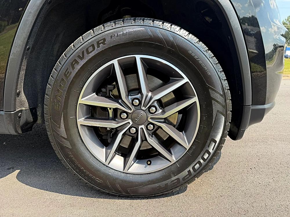 Jeep Grand Cherokee photo 45