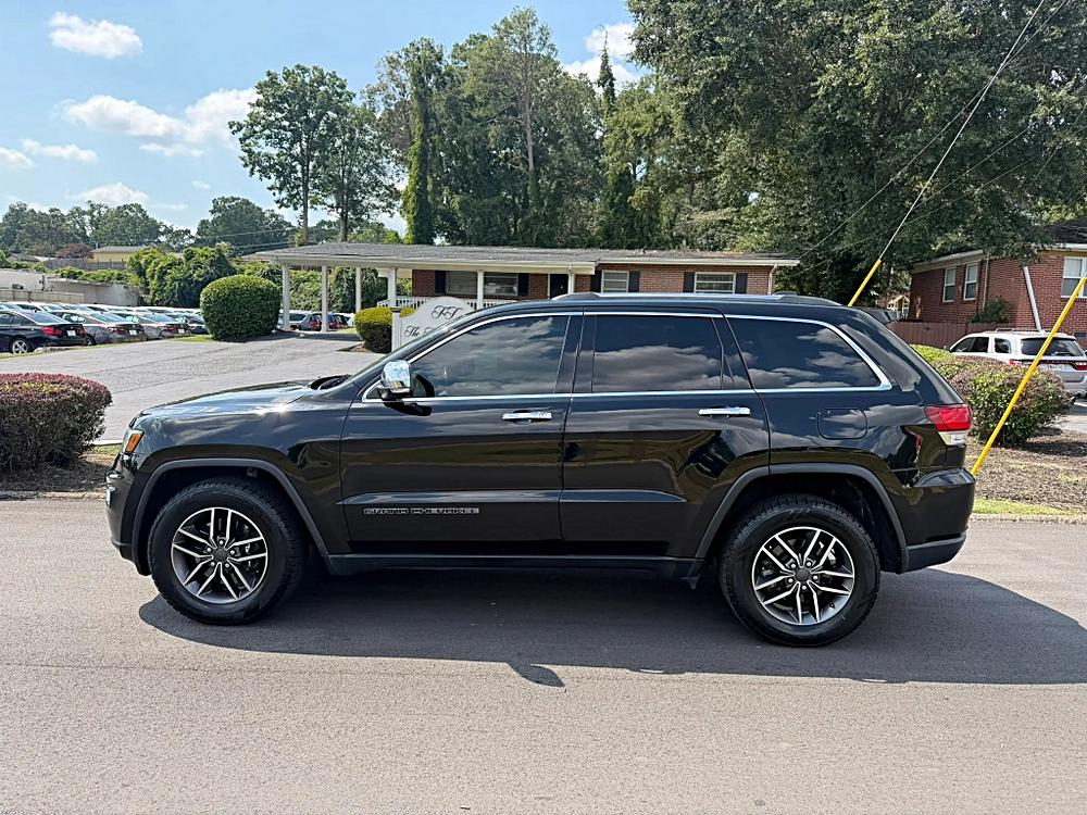 Jeep Grand Cherokee photo 9