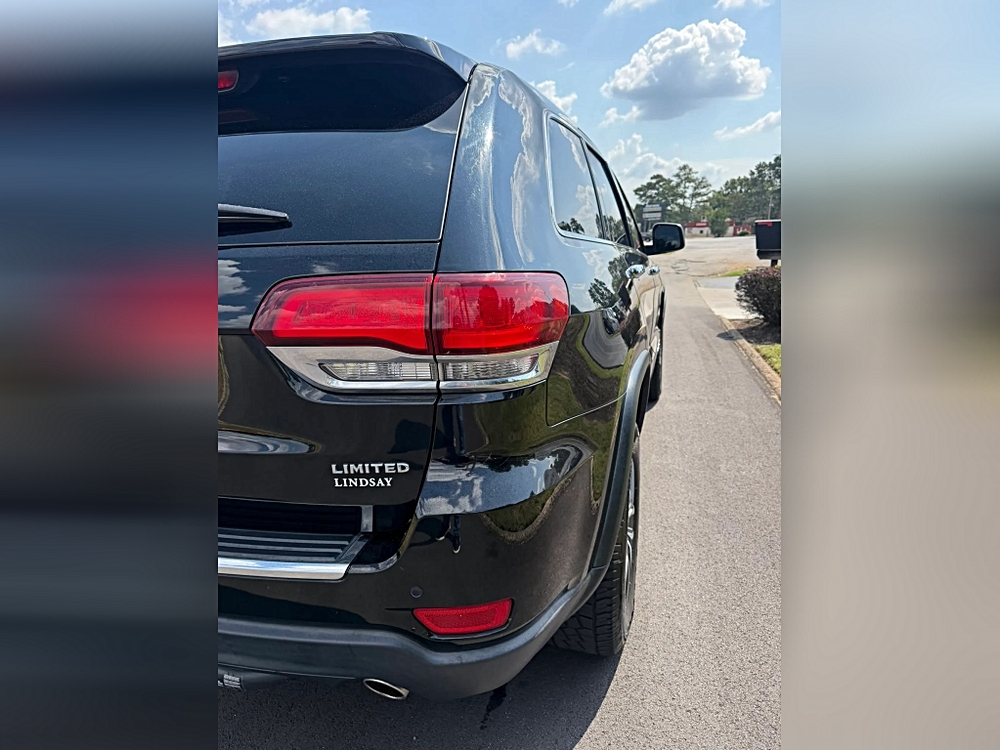 Jeep Grand Cherokee photo 11