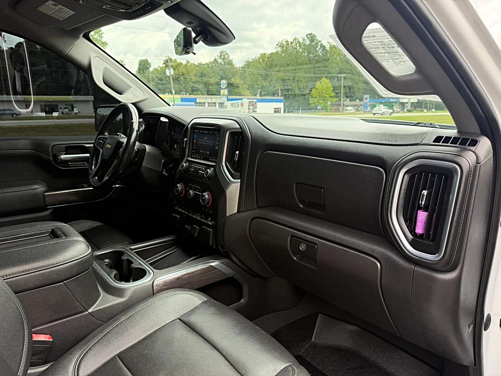 Chevrolet Silverado photo 25