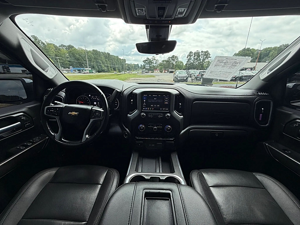 Chevrolet Silverado photo 29