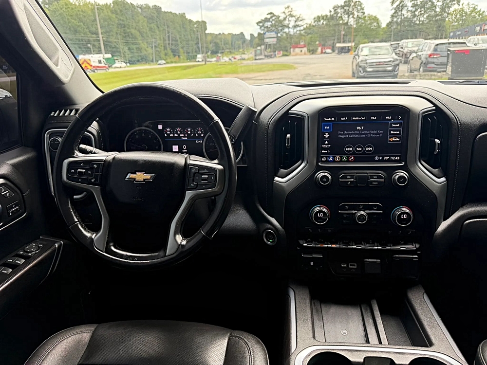 Chevrolet Silverado photo 30