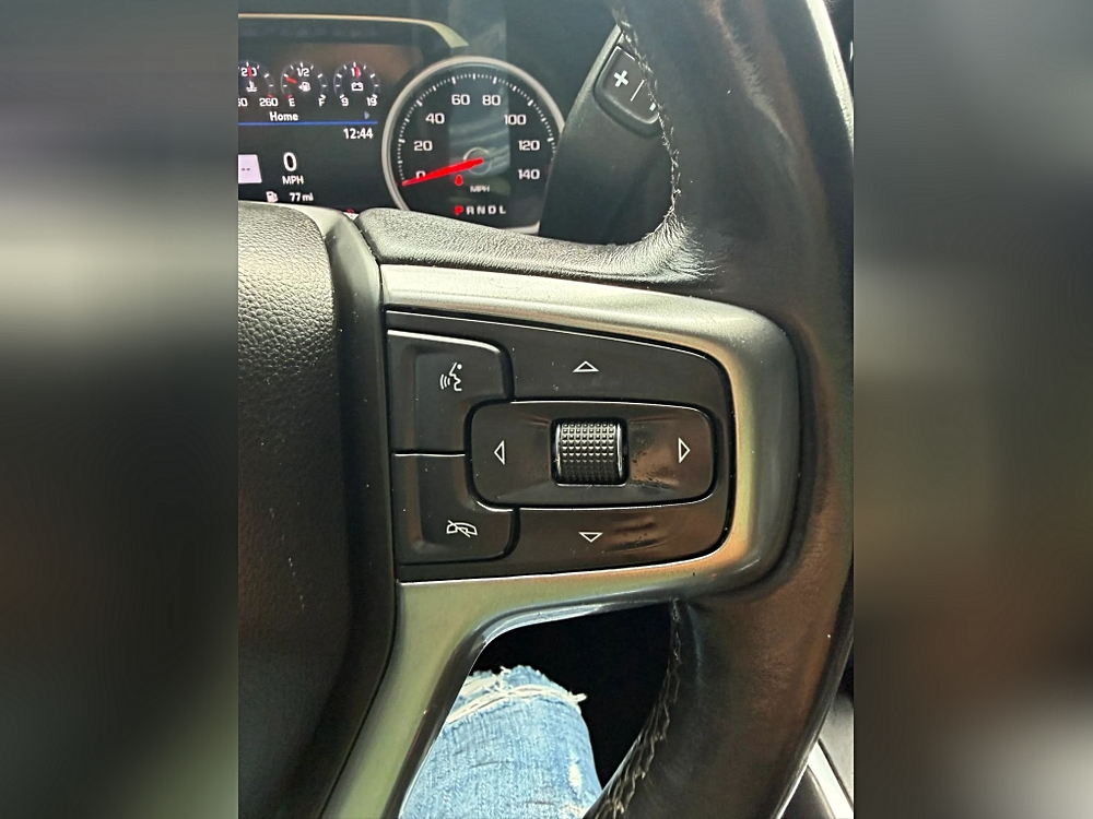 Chevrolet Silverado photo 33