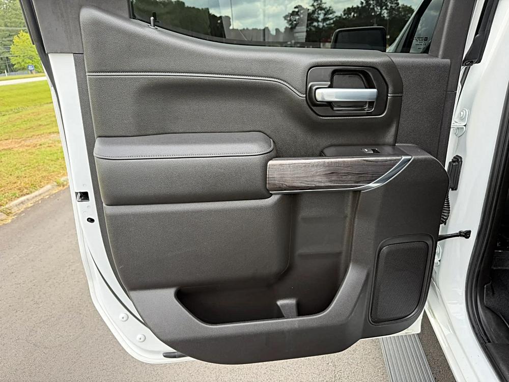Chevrolet Silverado photo 41