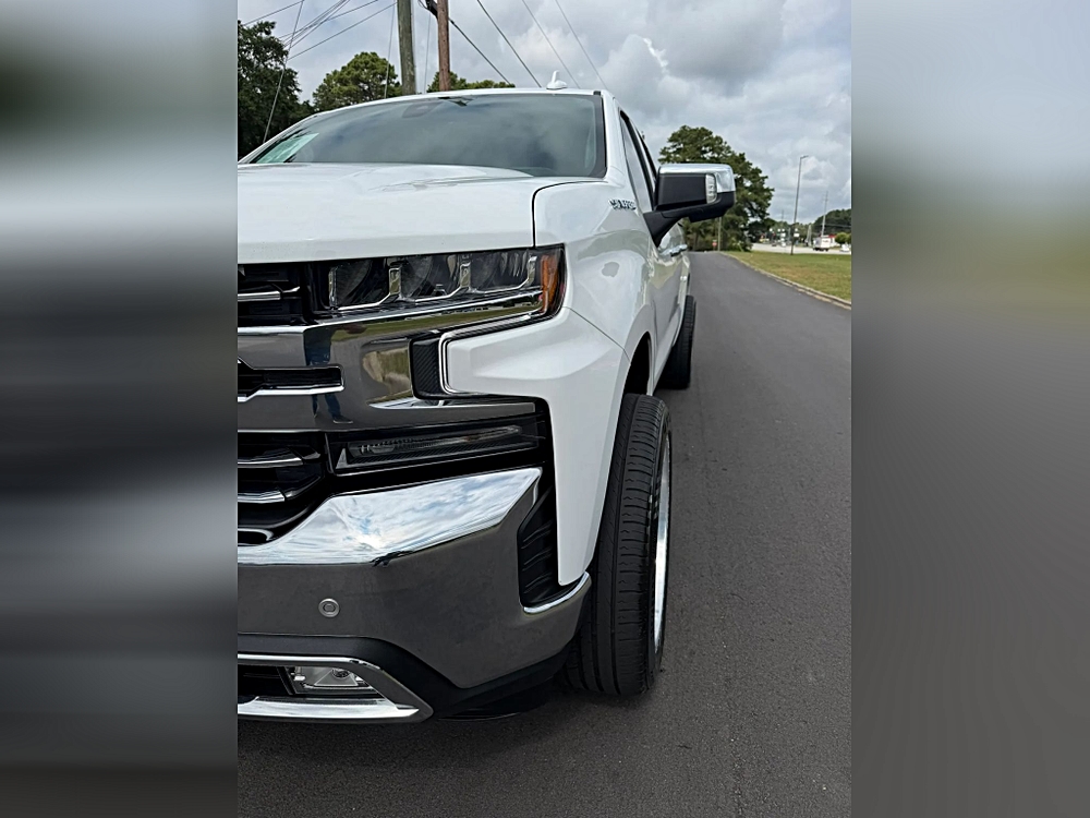 Chevrolet Silverado photo 6