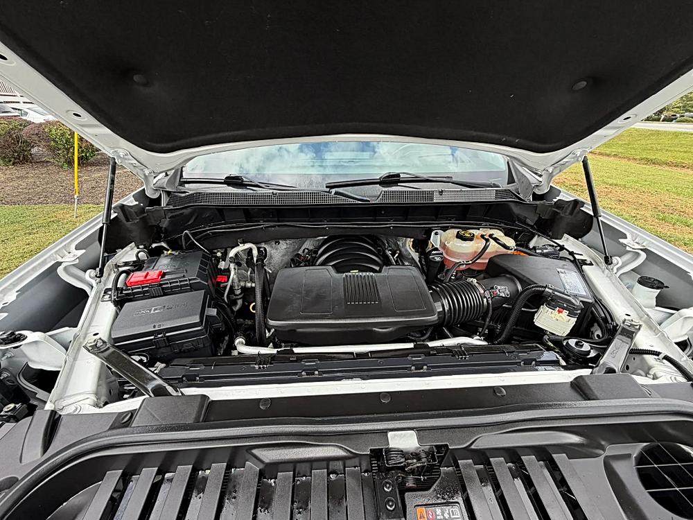 Chevrolet Silverado photo 48