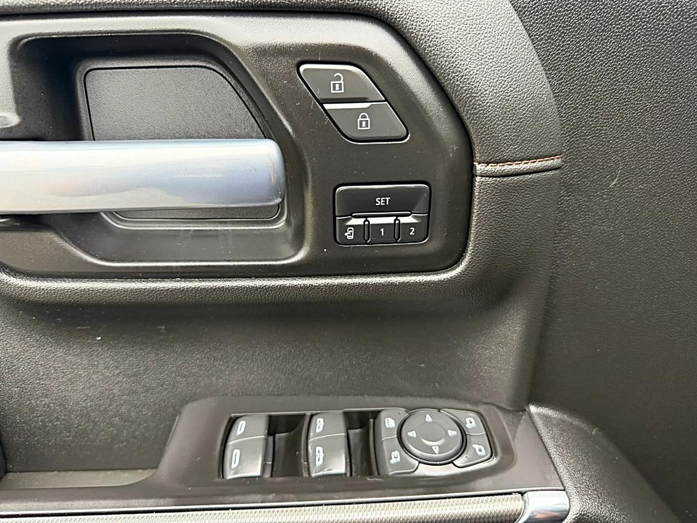 GMC Sierra photo 24