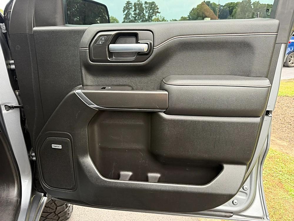 GMC Sierra photo 30