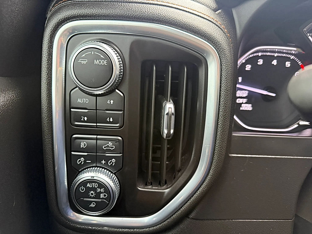 GMC Sierra photo 37