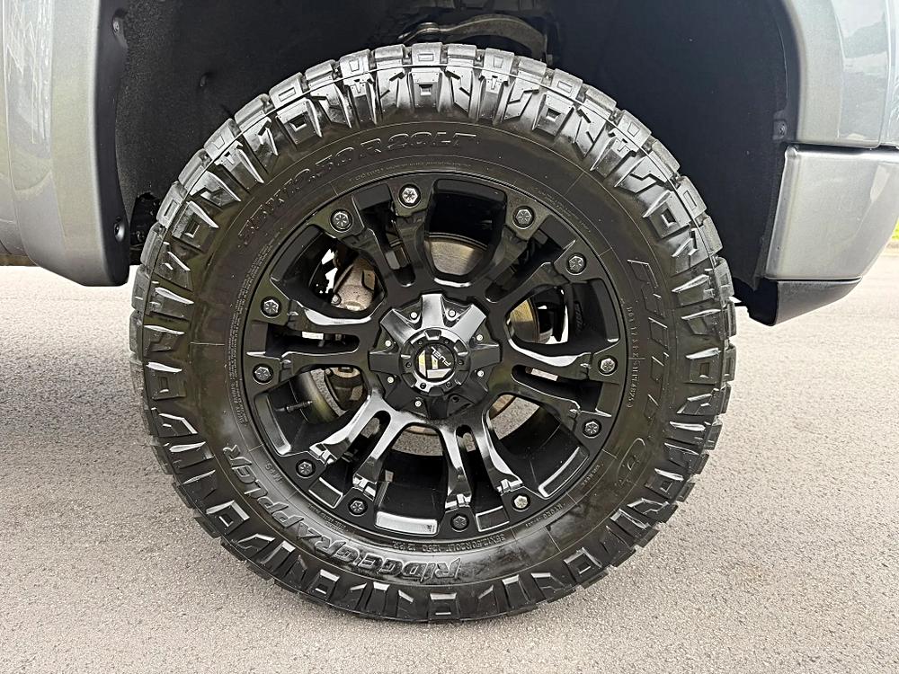 GMC Sierra photo 48