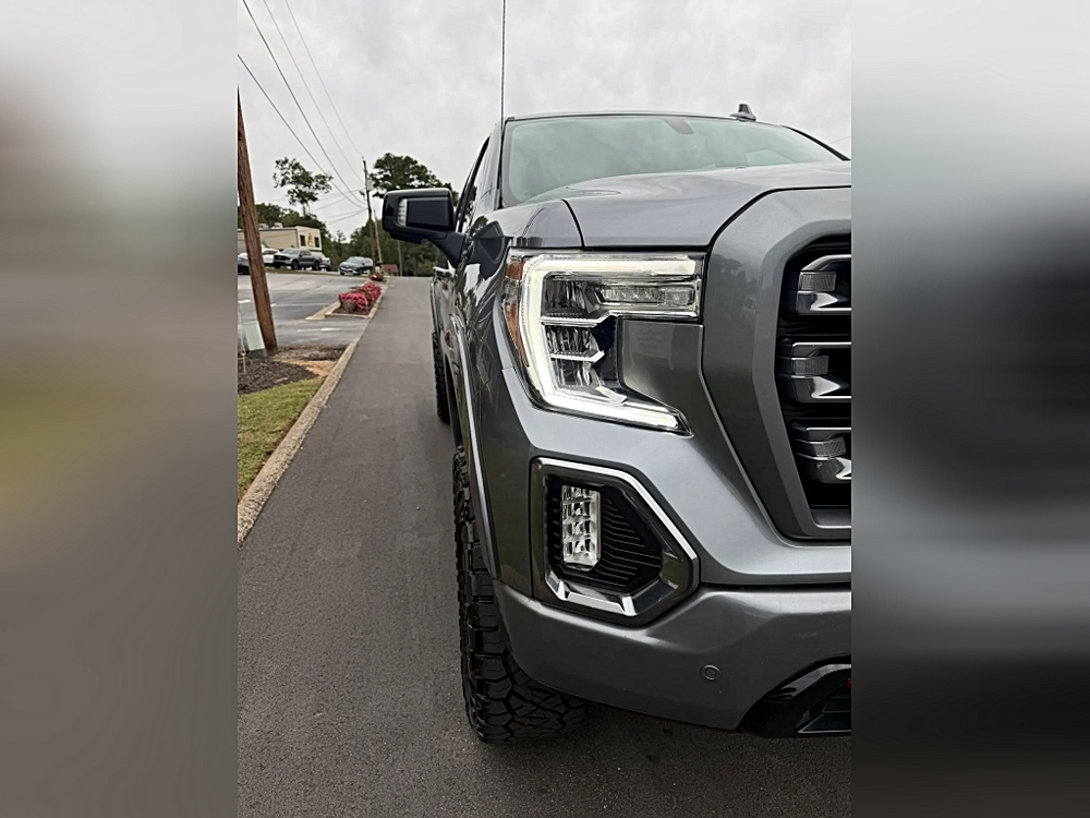 GMC Sierra photo 8