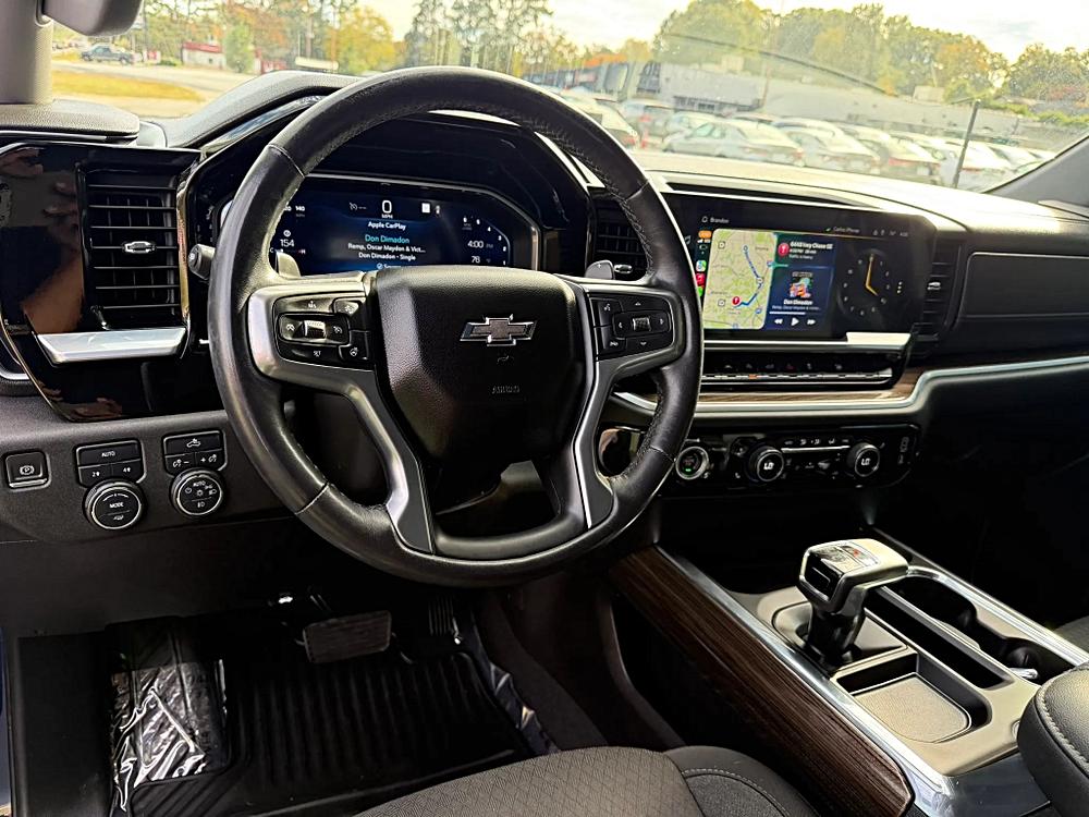 Chevrolet Silverado photo 18