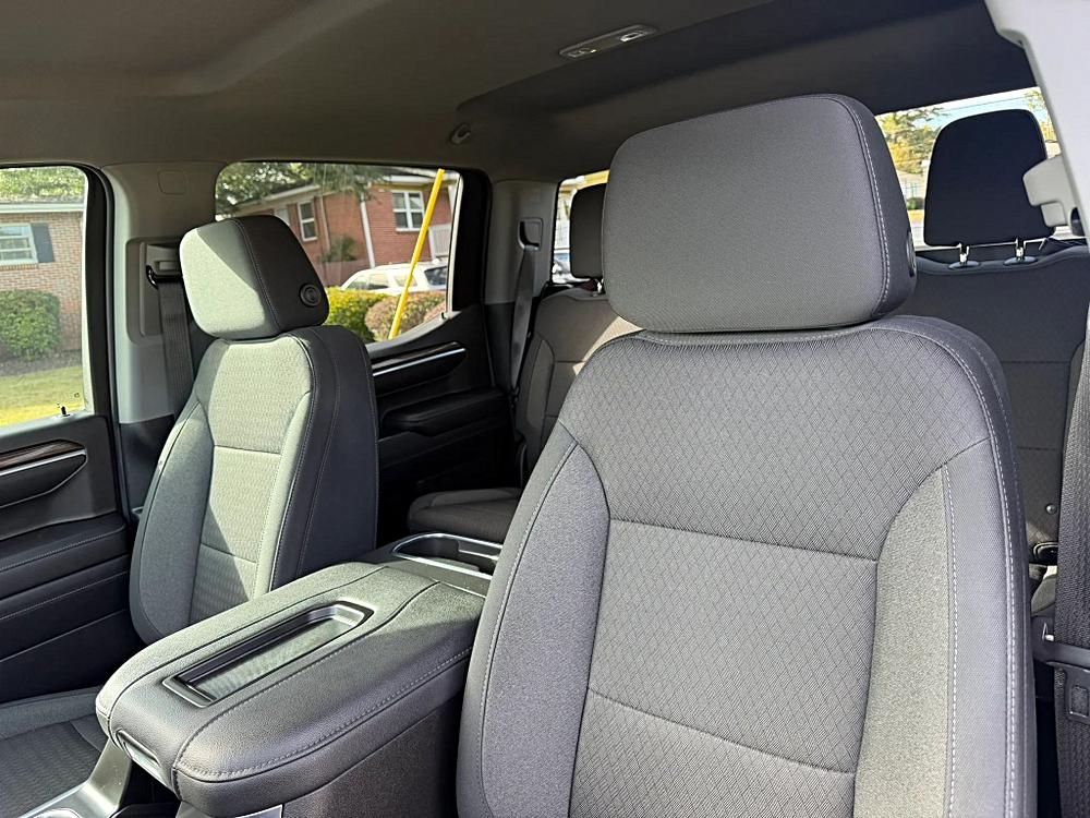 Chevrolet Silverado photo 20