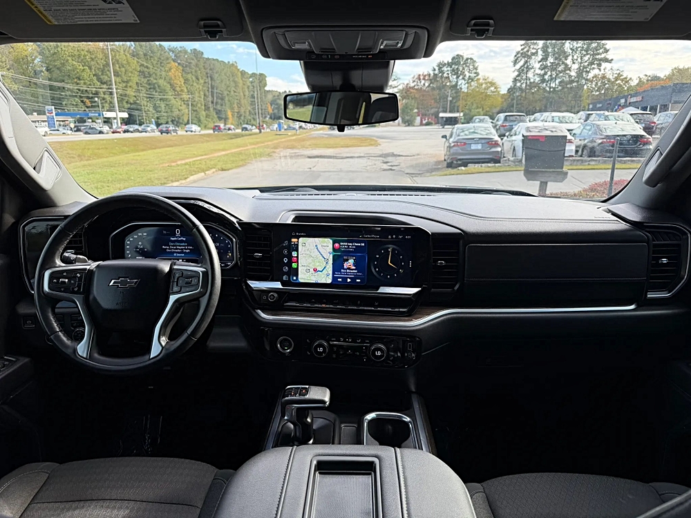 Chevrolet Silverado photo 28