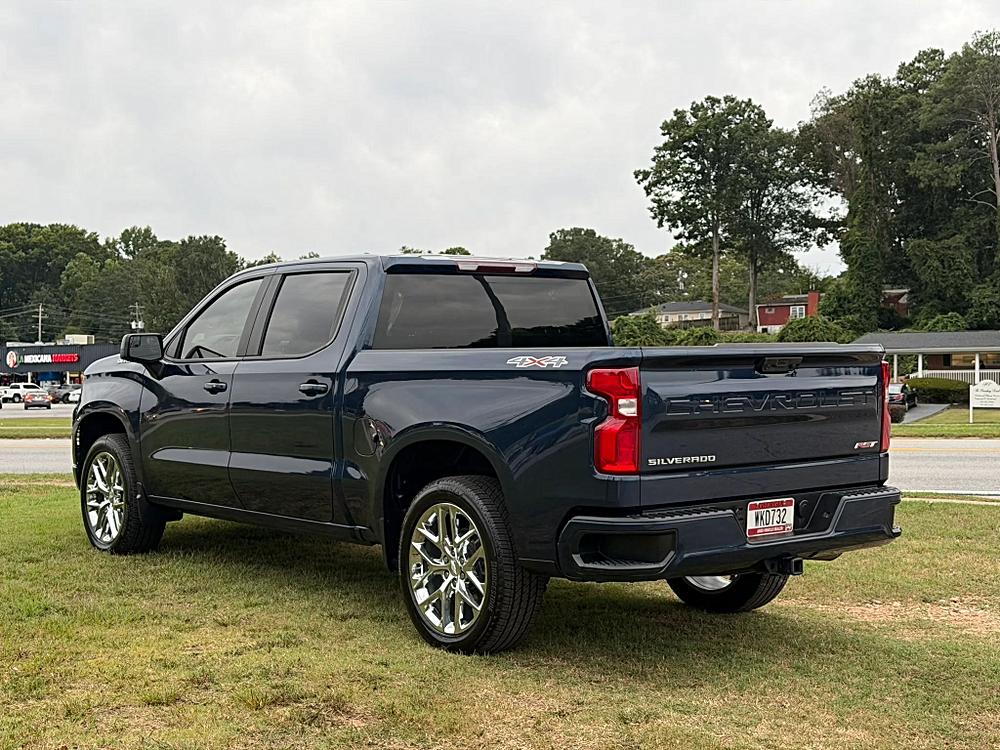 Chevrolet Silverado photo 5