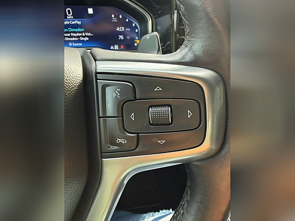 Chevrolet Silverado photo 33