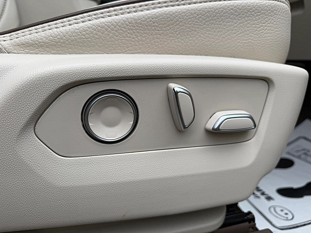 GMC Yukon photo 79