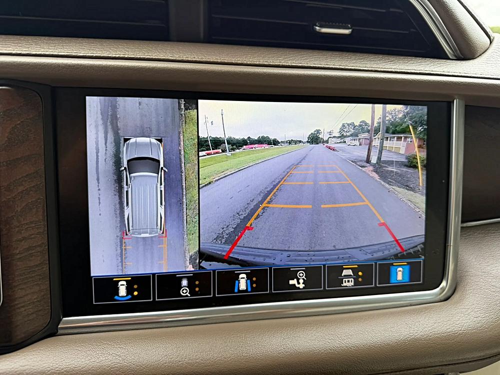 GMC Yukon photo 92