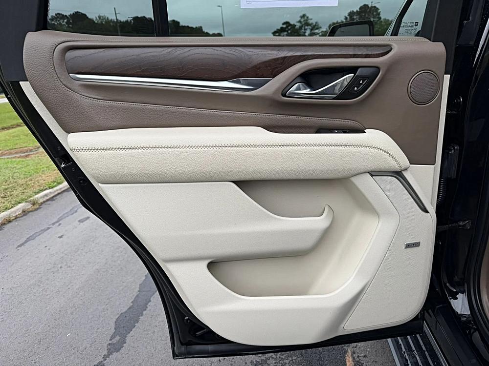 GMC Yukon photo 100
