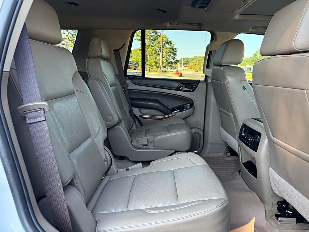 Chevrolet Tahoe photo 97