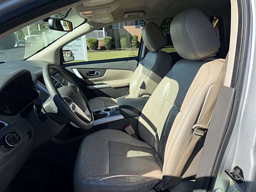 Ford Edge photo 17