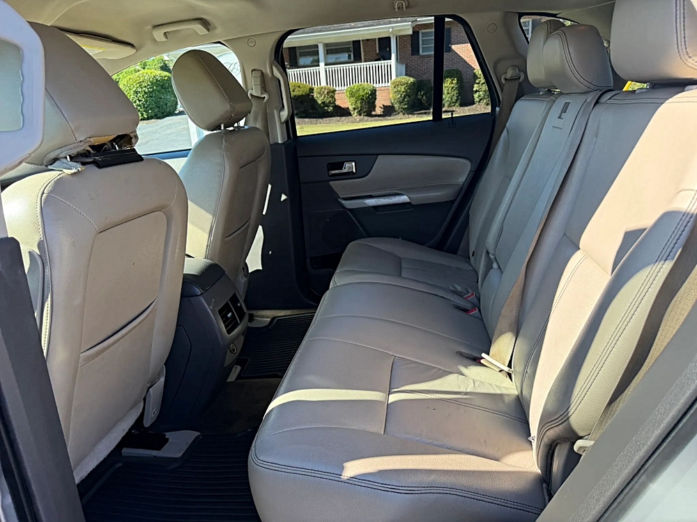Ford Edge photo 33