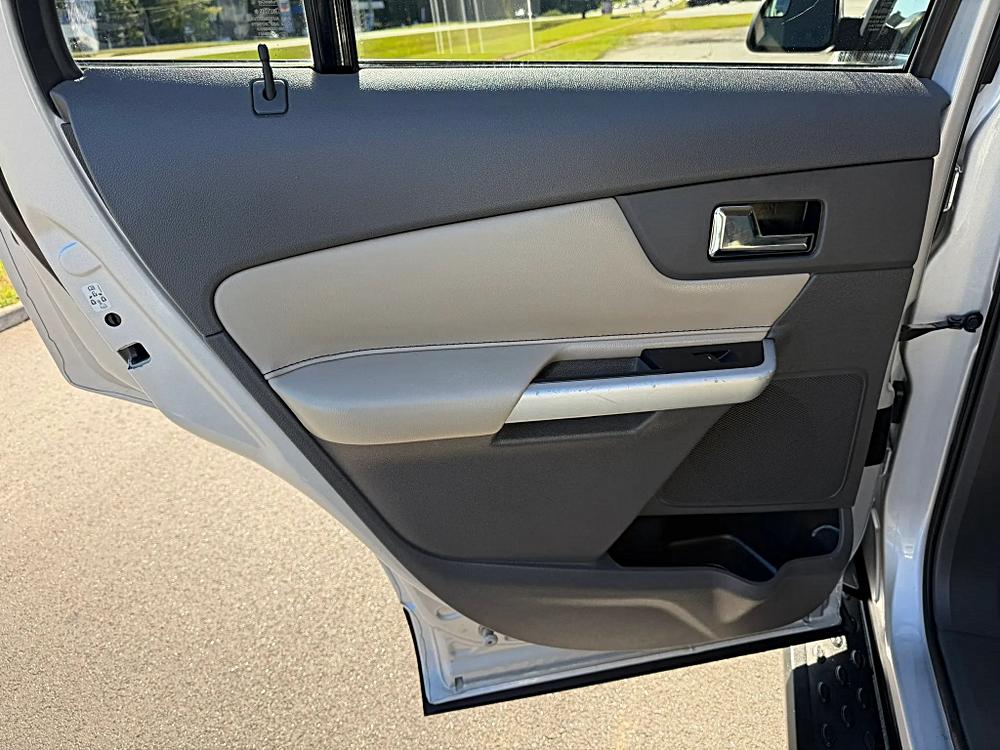 Ford Edge photo 34