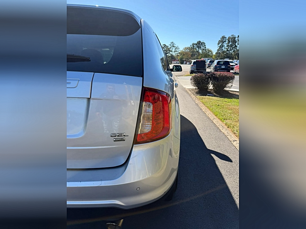 Ford Edge photo 11