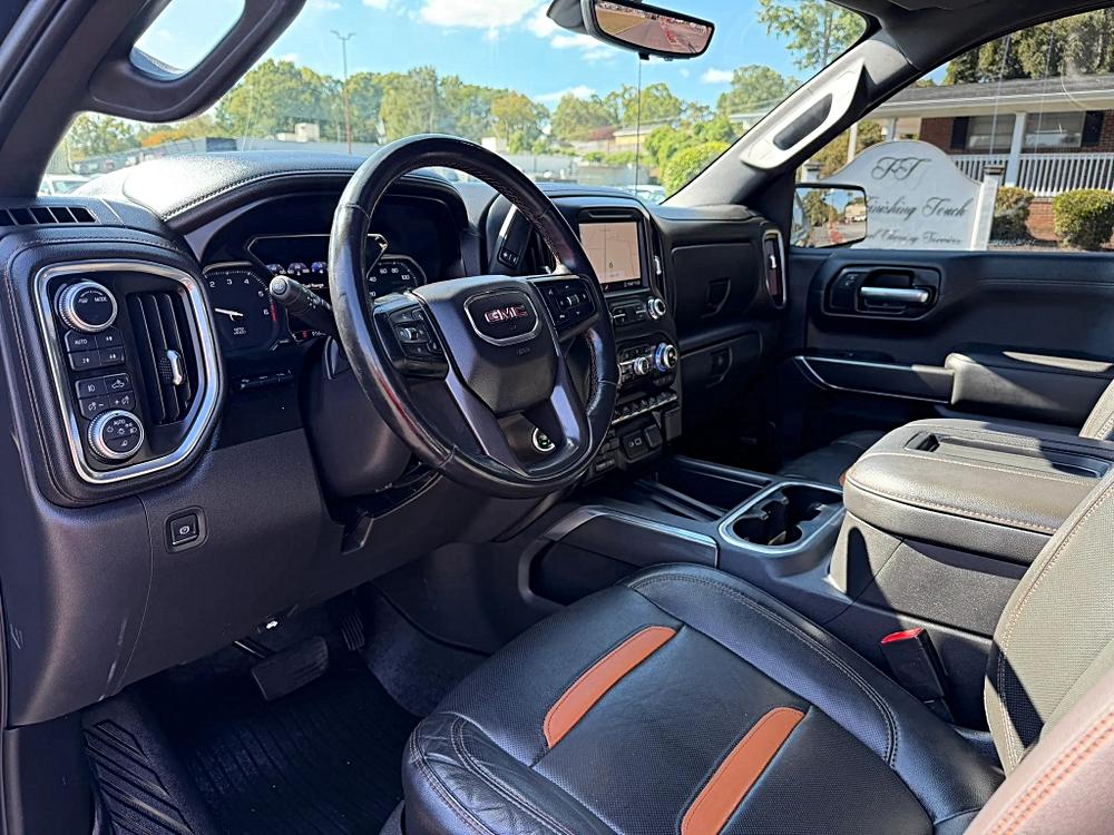 GMC Sierra photo 18