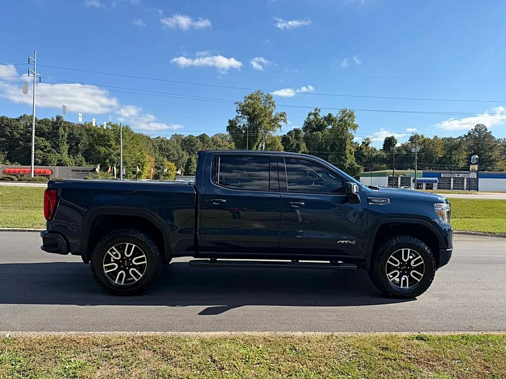 GMC Sierra photo 9