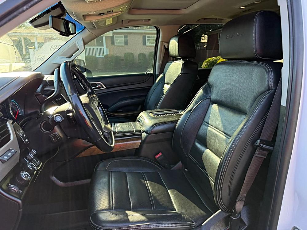 GMC Yukon XL photo 17