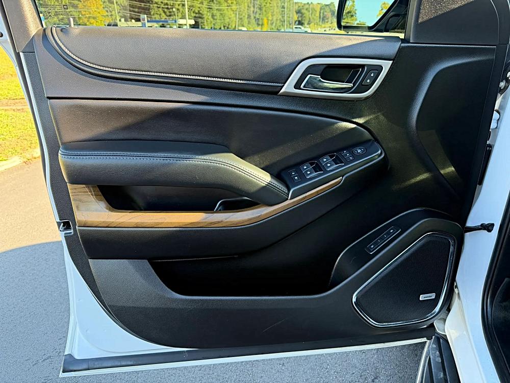 GMC Yukon XL photo 20