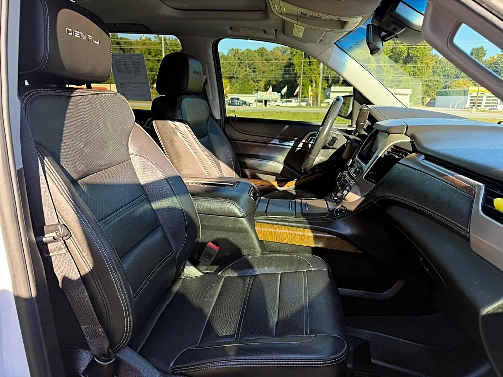 GMC Yukon XL photo 24