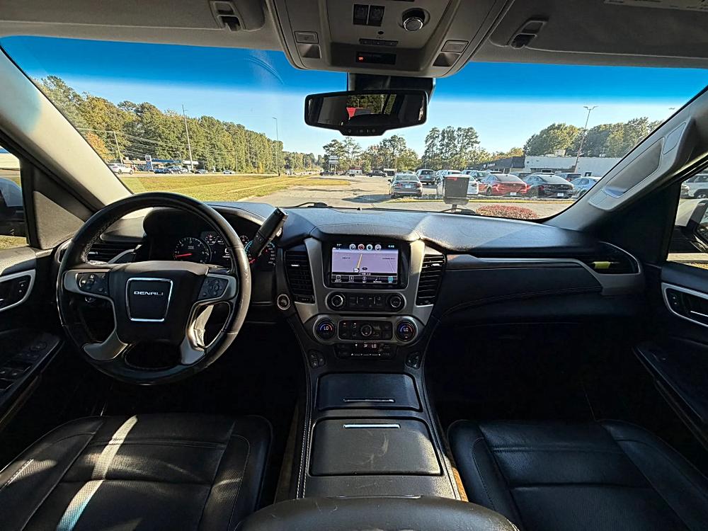 GMC Yukon XL photo 28