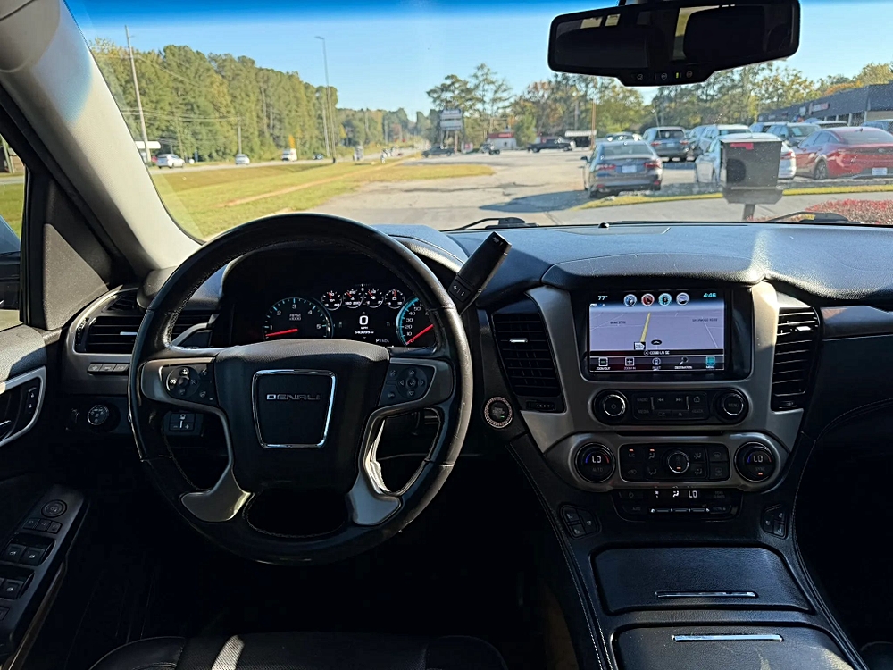 GMC Yukon XL photo 29